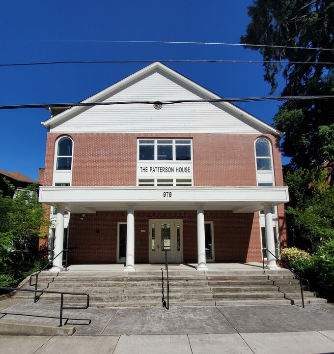 Patterson House in Eugene, OR - Building Photo