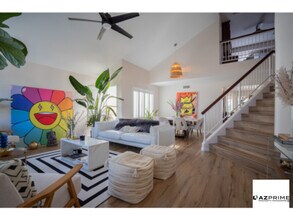 947 E South Fork Dr in Phoenix, AZ - Foto de edificio - Building Photo
