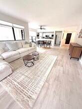 616 Brackenwood Cove in Palm Beach Gardens, FL - Building Photo - Building Photo