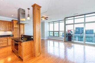 625 N Segoe Rd in Madison, WI - Foto de edificio - Building Photo