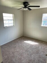 305 S Cedar St in Crescent, OK - Building Photo - Building Photo