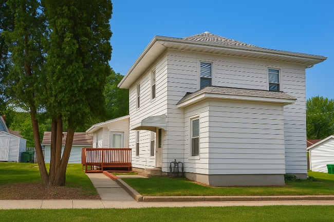 property at 111 7th St NE