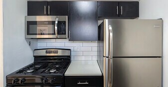 The Ark Apartments in Phoenix, AZ - Building Photo