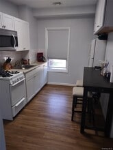 40 Tyler Ave in West Sayville, NY - Foto de edificio - Building Photo