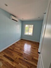 138-14 Brookville Blvd in Queens, NY - Building Photo - Building Photo