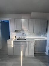 415 Highland St, Unit 2 in South Amboy, NJ - Building Photo - Building Photo
