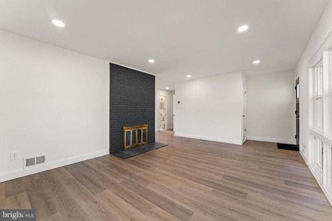 7407 Kelvin Pl in Springfield, VA - Building Photo - Building Photo