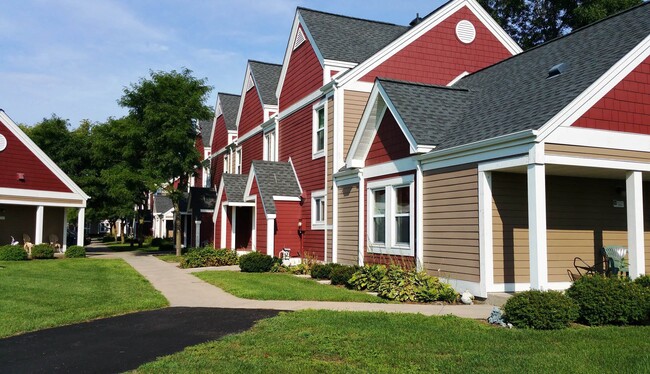 Jefferson Square in Northfield, MN - Foto de edificio - Building Photo