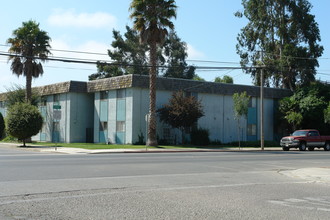 Parkside Apartments in Gonzales, CA - Building Photo - Building Photo