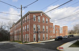 Union Eagle Apartments in Bordentown, NJ - Building Photo - Primary Photo