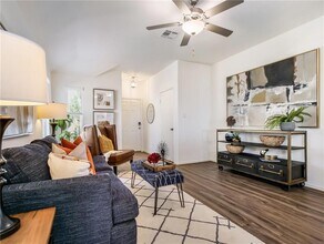 113 High Plains Pass in Liberty Hill, TX - Building Photo - Building Photo