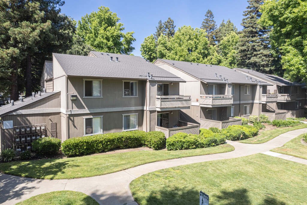 Shasta Terrace Apartments in Vacaville, CA