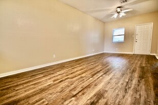 3116-3118 S Cherry Ln in Fort Worth, TX - Building Photo