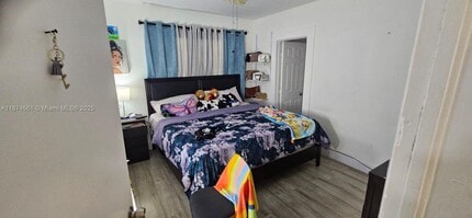 2800 NW 90th St in Miami, FL - Building Photo - Building Photo