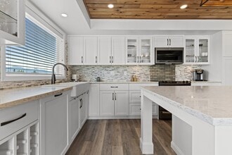 49885 Prairie Central Rd in Chilliwack, BC - Building Photo - Building Photo