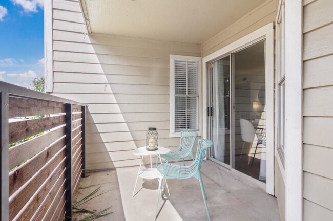 property at 1007 S Mason Rd