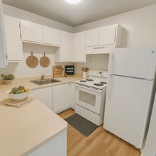 Hill Valley Apartments in Novato, CA - Building Photo - Building Photo