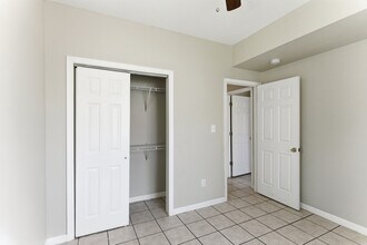 3300-3374 Valley View Dr NE in Knoxville, TN - Building Photo - Building Photo