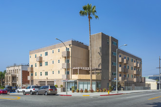 Westlake Park Square Apartments (2000 W 3r... in Los Angeles, CA - Foto de edificio - Building Photo