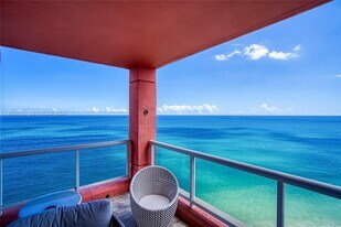 2110 N Ocean Blvd in Fort Lauderdale, FL - Building Photo