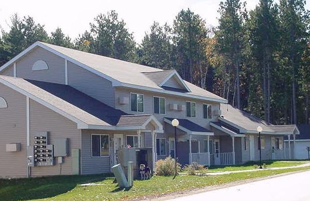 Cass Lake Square Townhouses in Cass Lake, MN - Building Photo - Building Photo