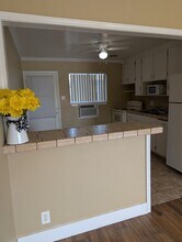 811 Minnewawa Ave in Clovis, CA - Building Photo - Building Photo