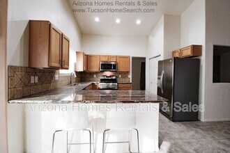 9779 E Paseo San Ardo in Tucson, AZ - Building Photo - Building Photo