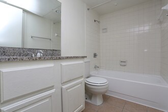 Savannah in Houston, TX - Foto de edificio - Interior Photo