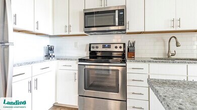 2300 Tapestry Park Dr in Land O Lakes, FL - Building Photo - Building Photo