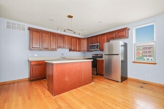 6220 S Kenwood Ave in Chicago, IL - Building Photo - Building Photo