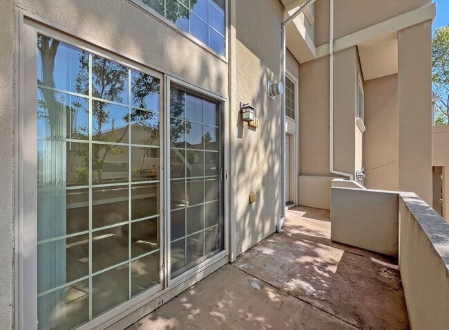 562 Lambert Terrace in Fremont, CA - Building Photo - Building Photo