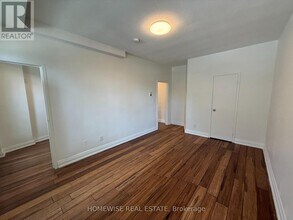 1-101 Triller Ave in Toronto, ON - Building Photo - Building Photo