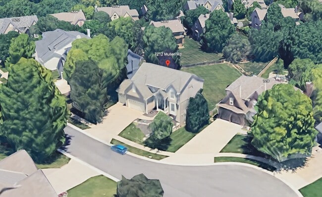 7212 Mullen Rd in Shawnee, KS - Foto de edificio - Building Photo