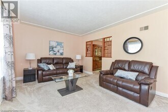143 Talbot St in Kitchener, ON - Building Photo - Building Photo