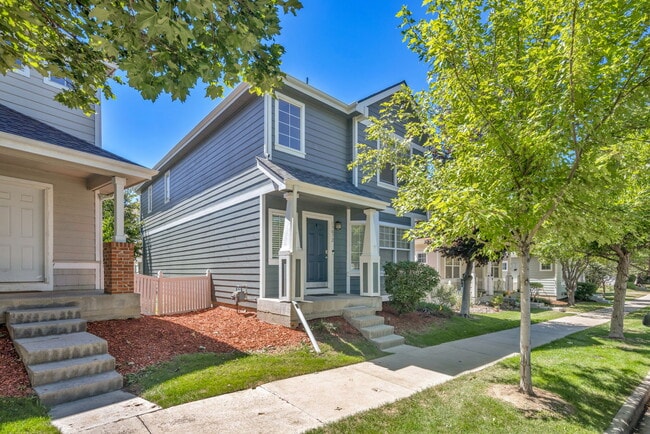 17072 E Wyoming Dr in Aurora, CO - Building Photo - Building Photo