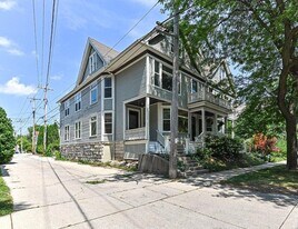 118 W Reservoir Ave in Milwaukee, WI - Building Photo
