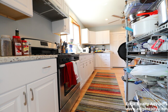 27 South Crescent Circuit, Unit 1