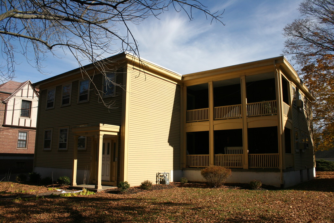 355 Alden Ave in New Haven, CT - Building Photo