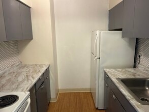 8179 Ohio River Blvd, Unit #7 in Emsworth, PA - Building Photo - Building Photo