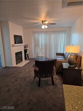 1909 Mountain Hills Ct, Unit 205 in Las Vegas, NV - Building Photo - Building Photo