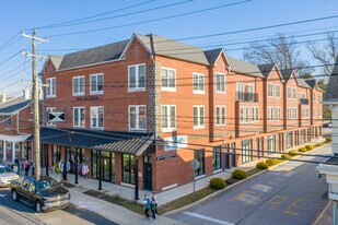 Mia Galleria in Newark, DE - Building Photo