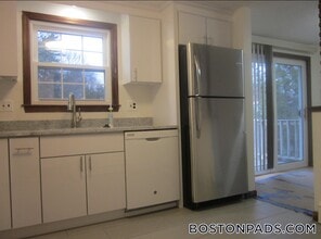 32 Fayette Rd in Bedford, MA - Building Photo - Building Photo