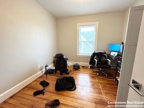 267 E Cottage St, Unit 3 in Boston, MA - Foto de edificio - Building Photo