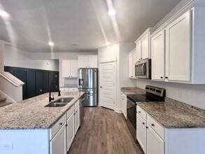 5889 Danbury Blvd in Milton, FL - Building Photo - Building Photo
