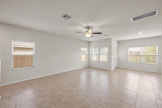 5720 Kennedy St in Austin, TX - Building Photo - Building Photo