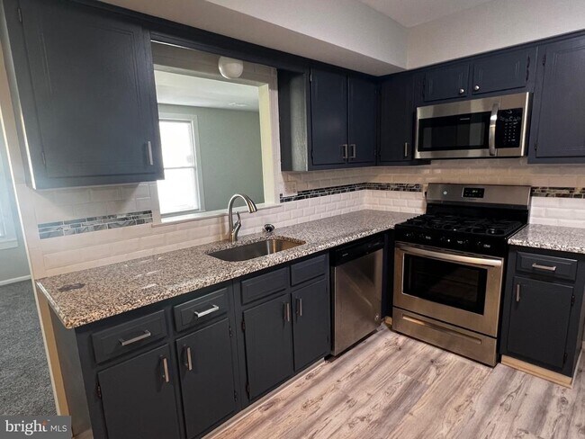 1756 Hybrid Pl in Clementon, NJ - Building Photo - Building Photo