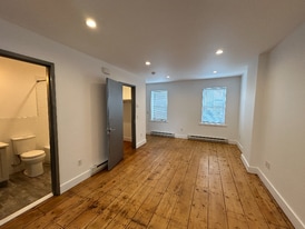 233 1st St, Unit 1st FL in Newburgh, NY - Building Photo