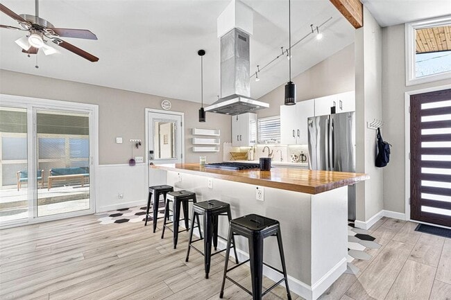 property at 2919 Pecan Springs Rd