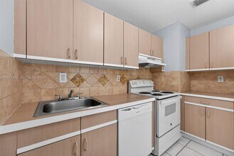 7680 SW 156th Ct in Miami, FL - Building Photo - Building Photo