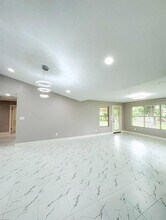 17903 Wild Oak Dr in Houston, TX - Building Photo - Building Photo